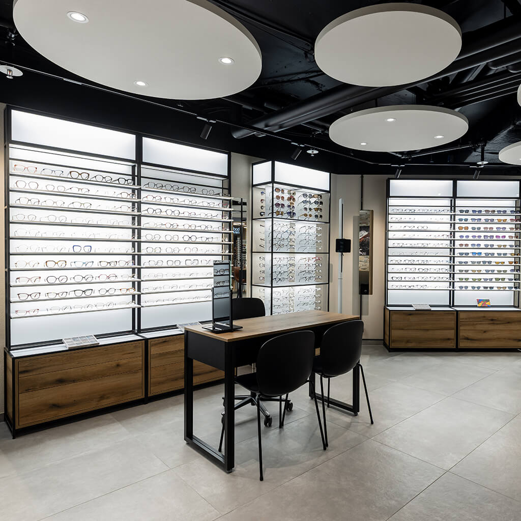 STK wall display with top cap, LED shelves, 930x1780x320 mm, LED, 5 logo holders incl.