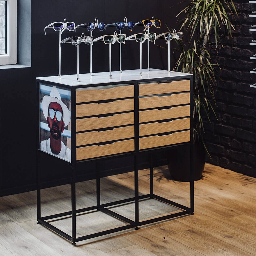 STK display, 8 lockable frame holders, storage, 785x985x400 mm