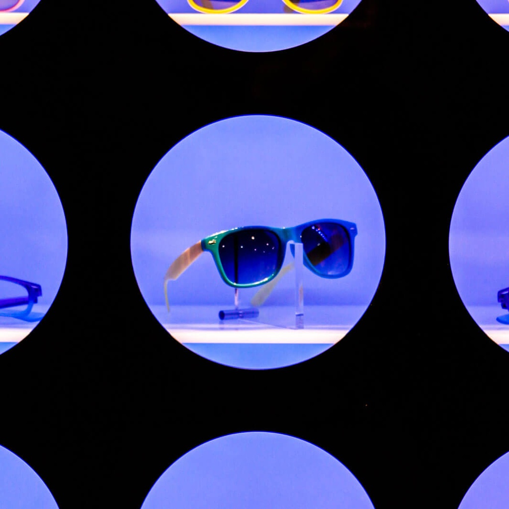 Frame holder, transparent acrylic, aluminium, 90x70 mm