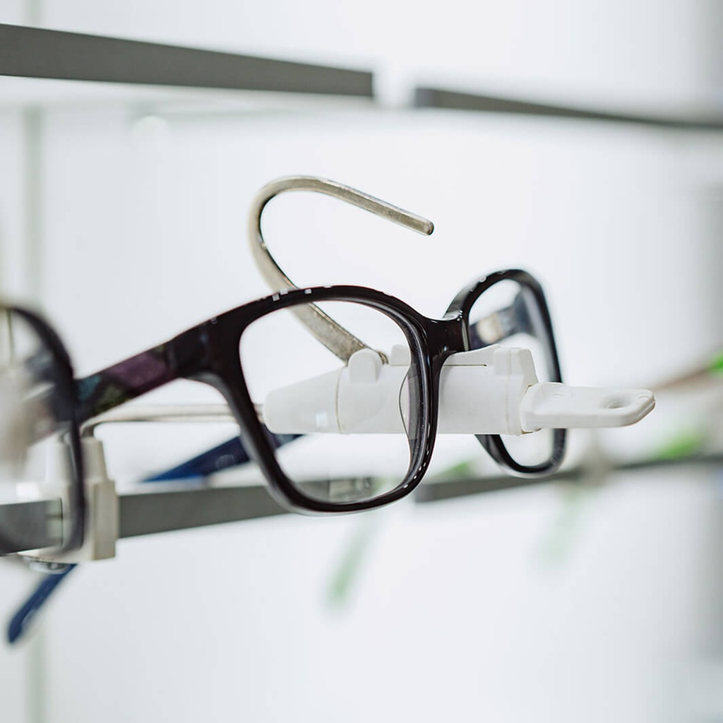 Clear Look Single Lock lockable frame holder (1)