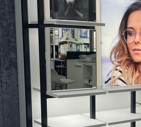 Mosaic mirror, acrylic, 167x210x35 mm