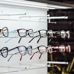 STK wall display with 16 Multi Pin wires (64), 930x1530x230 mm, LED