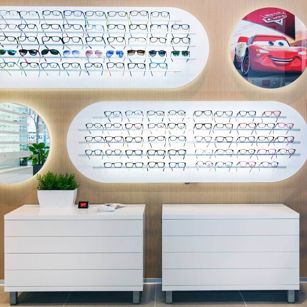 Clear Look kids wall display, oval shaped, 5 rails (31), 1800x600x280 mm