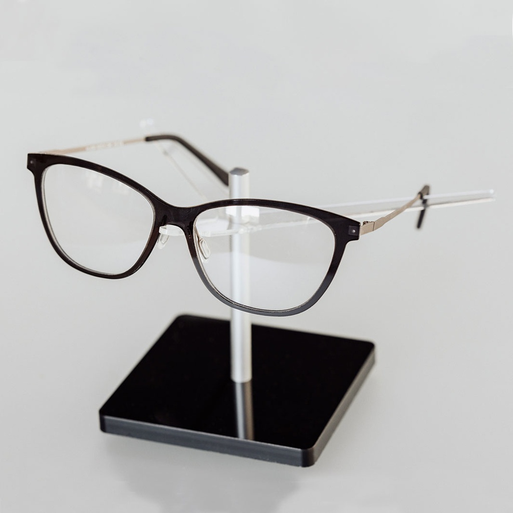 Porta montura, acrílico